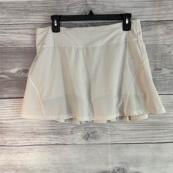 lululemon athletica Dresses & Skirts - Lululemon pace revival pleated skirt size 8